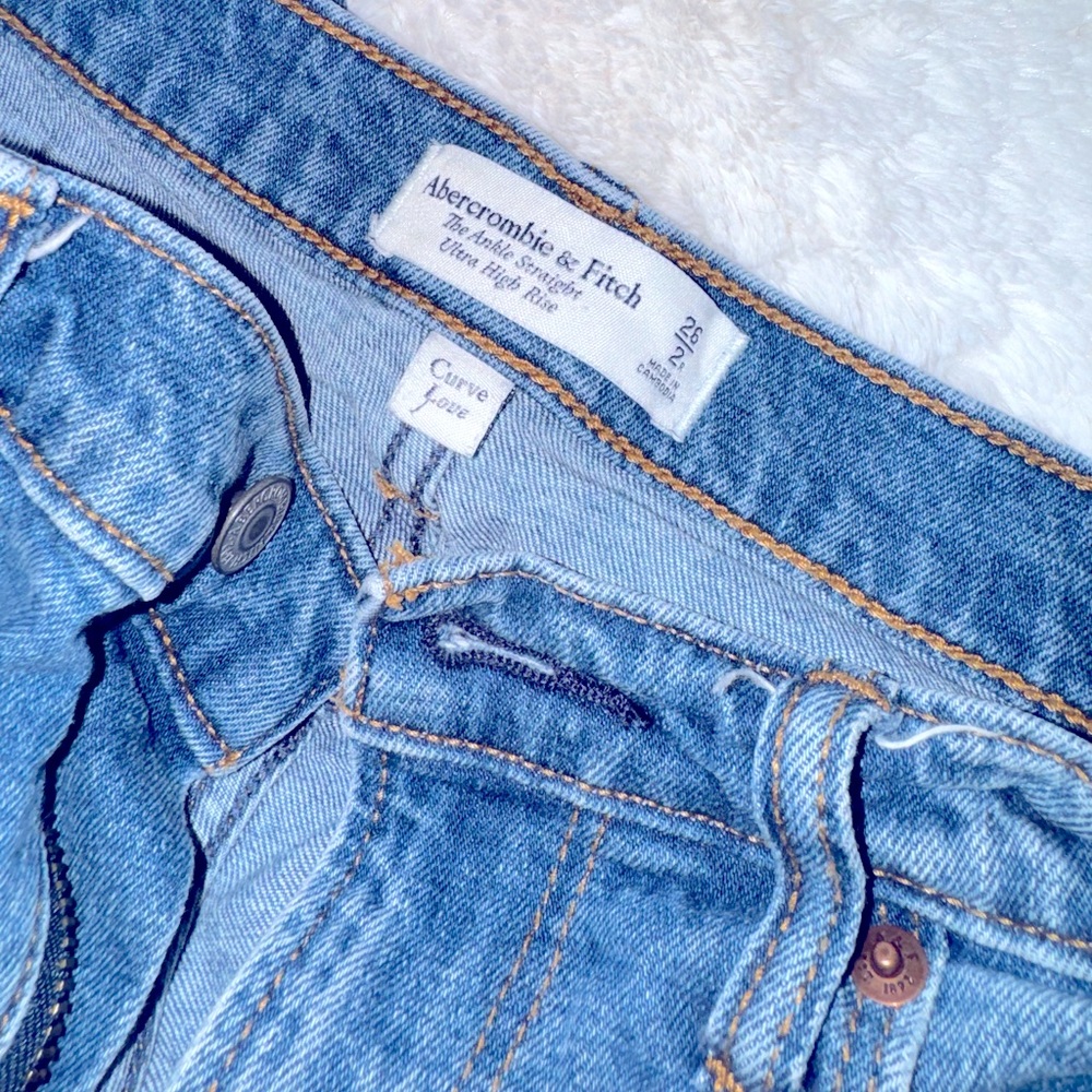 Abercrombie and Fitch curve love, distressed jeans